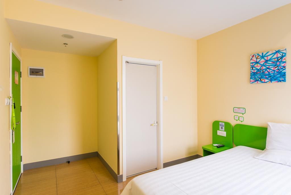 Hi Inn Ningbo Tianyi Square Branch Exterior photo